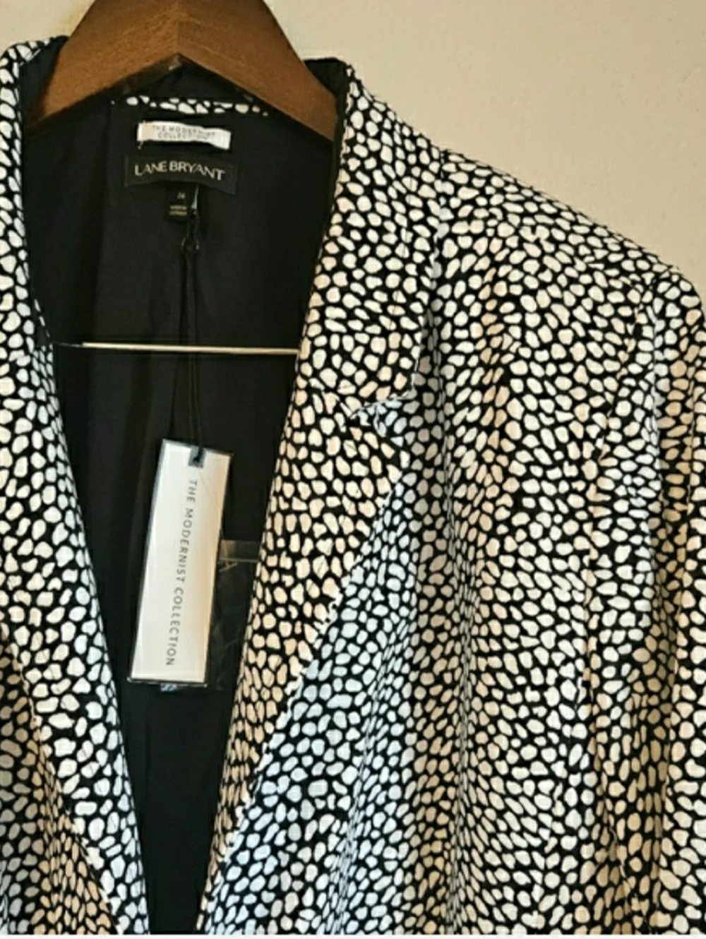 Lane Bryant Black and White Printed Blazer, Modernist Collection. Size 26
